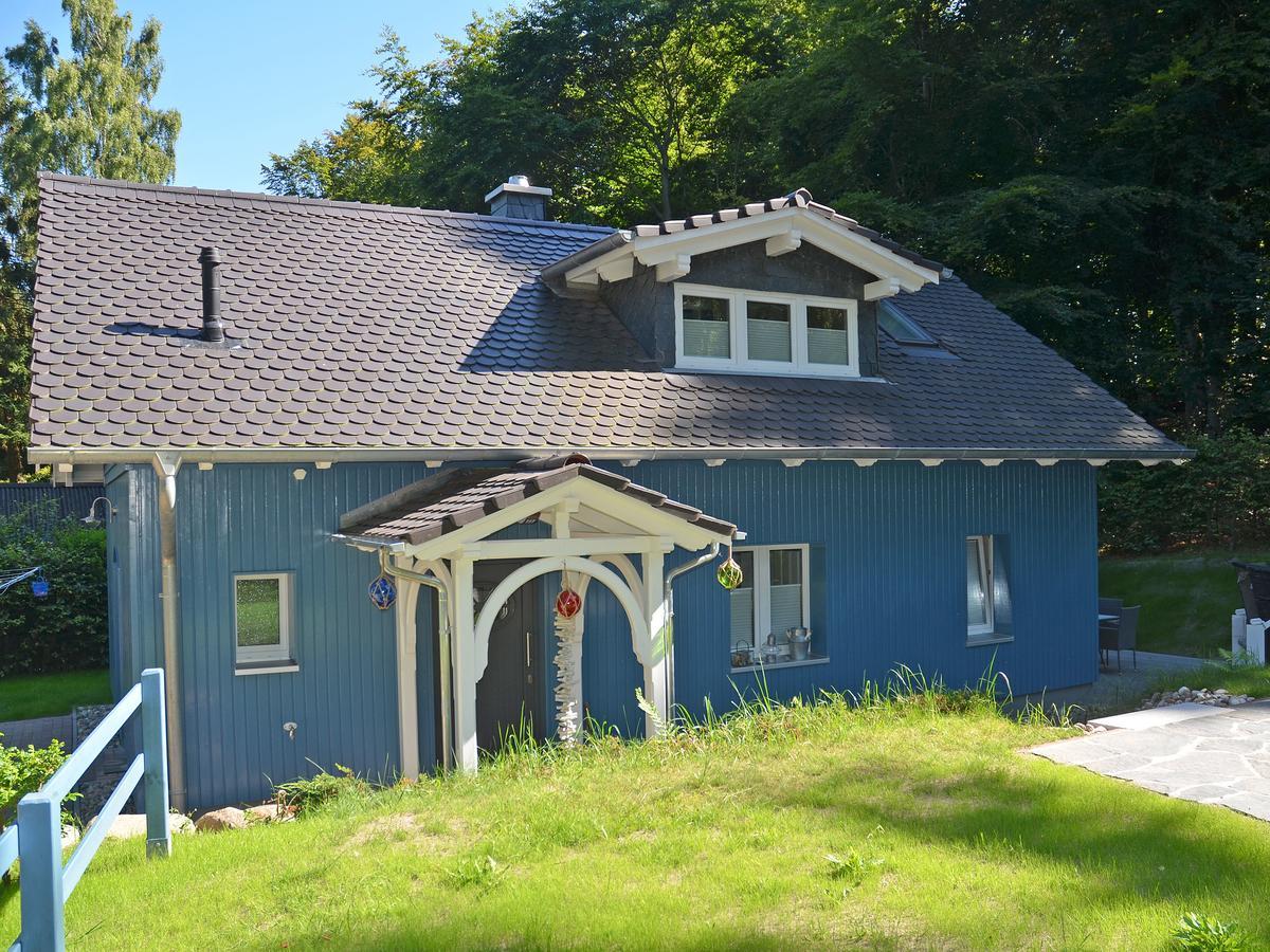 Blaues Strandhaus Sellin Exterior photo
